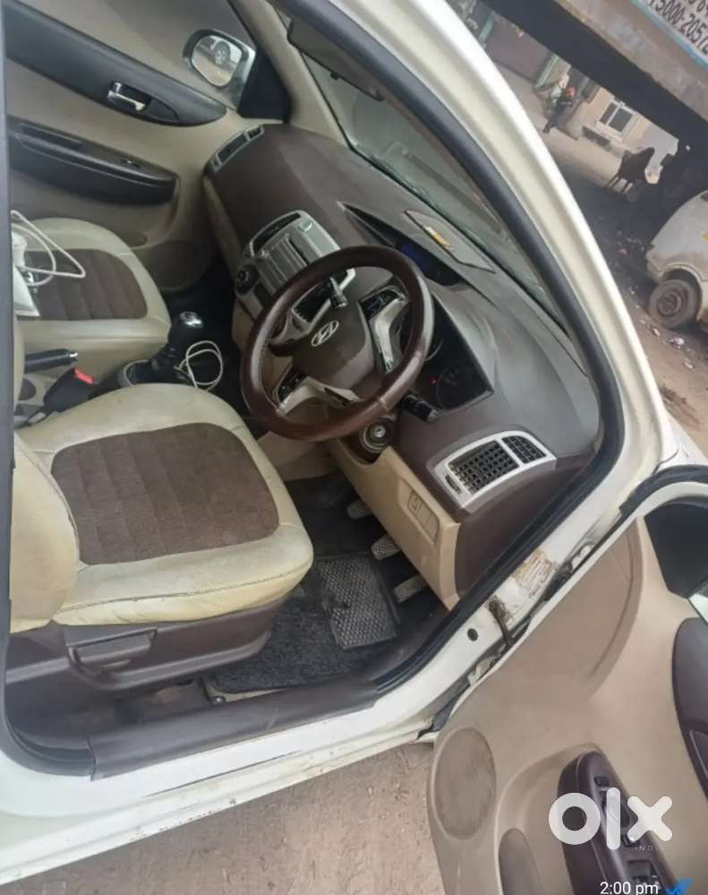 Hyundai I20 2012 Diesel 90000 Km Driven