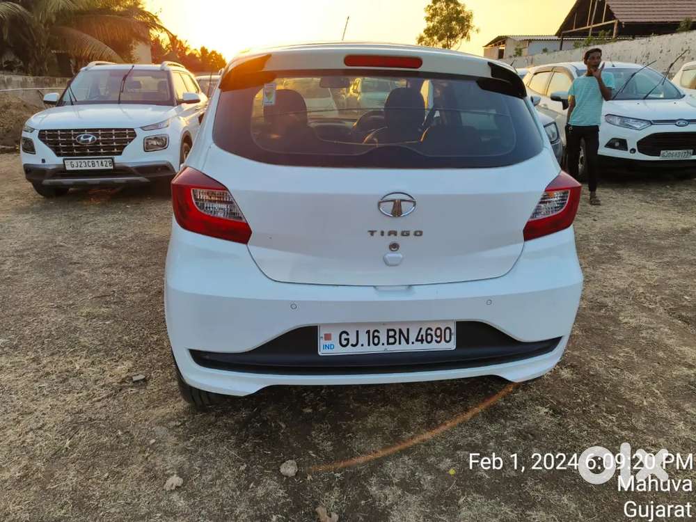 Tata Tiago Xt Icng 2017