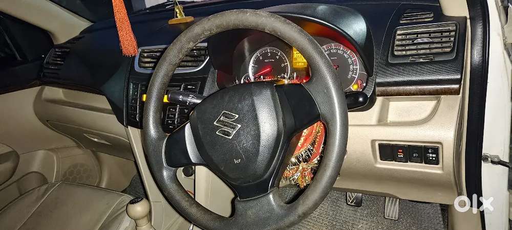 Maruti Suzuki Swift Dzire 2013 Diesel 75000 Km Driven