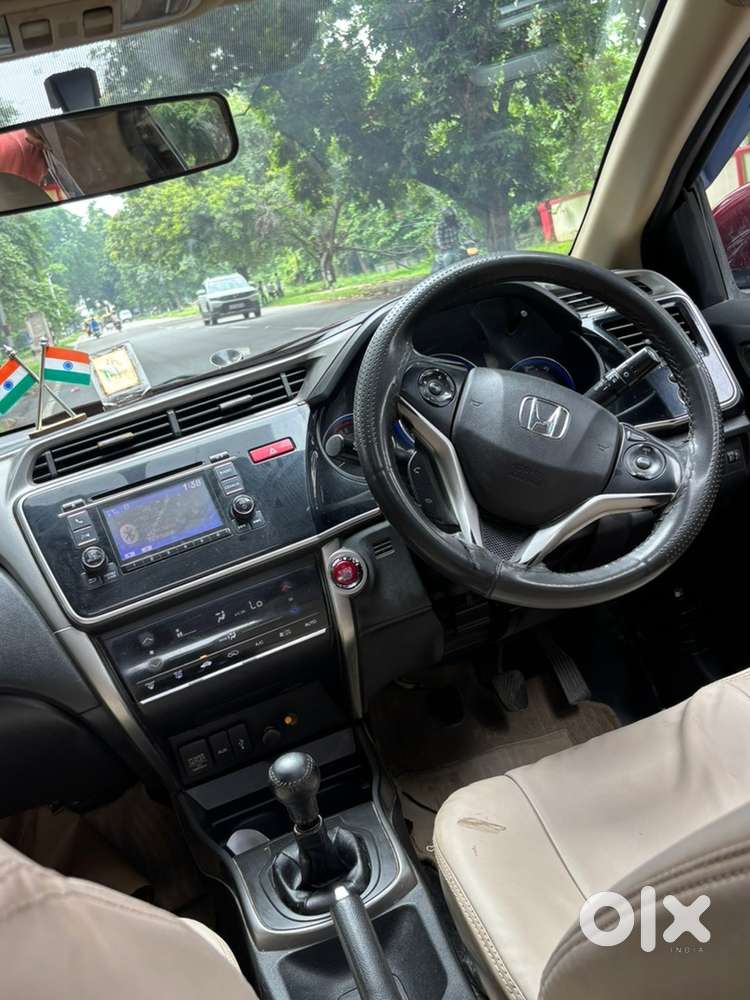 Honda City Diesel With Sunroof And Push Button Start