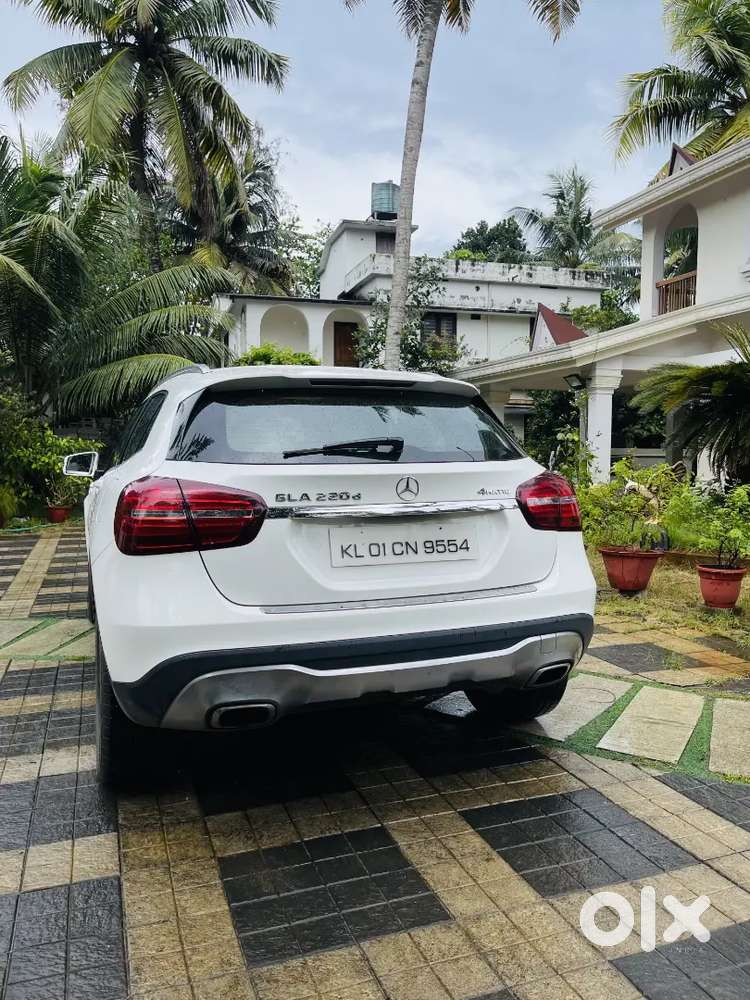 Neatly Used  Mercedes-benz Gla 220d– Doctor Owned & Company Maintained