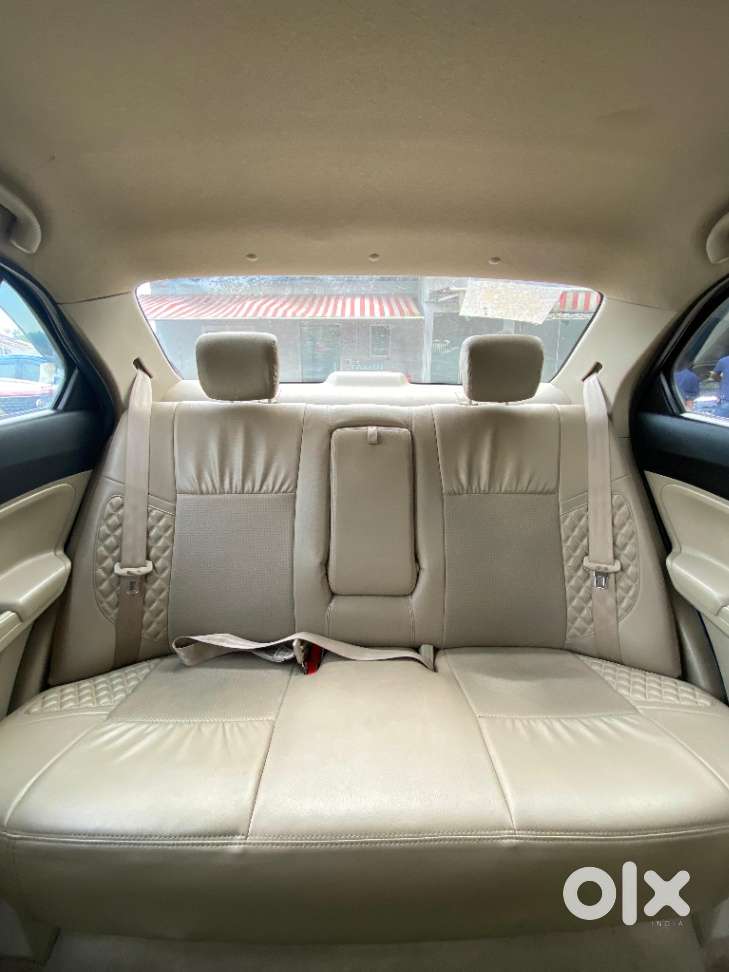 Maruti Suzuki Dzire 1.2 Vxi, 2023, Petrol