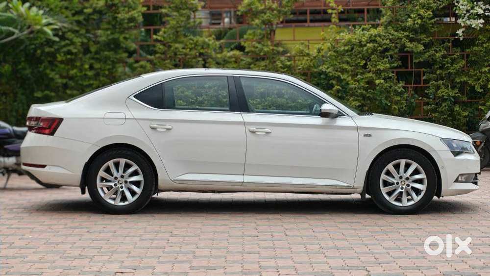 Skoda Superb L&k 2.0 Tdi At, 2018, Diesel