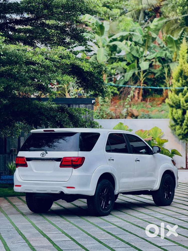 Toyota Fortuner Diesel 2012
