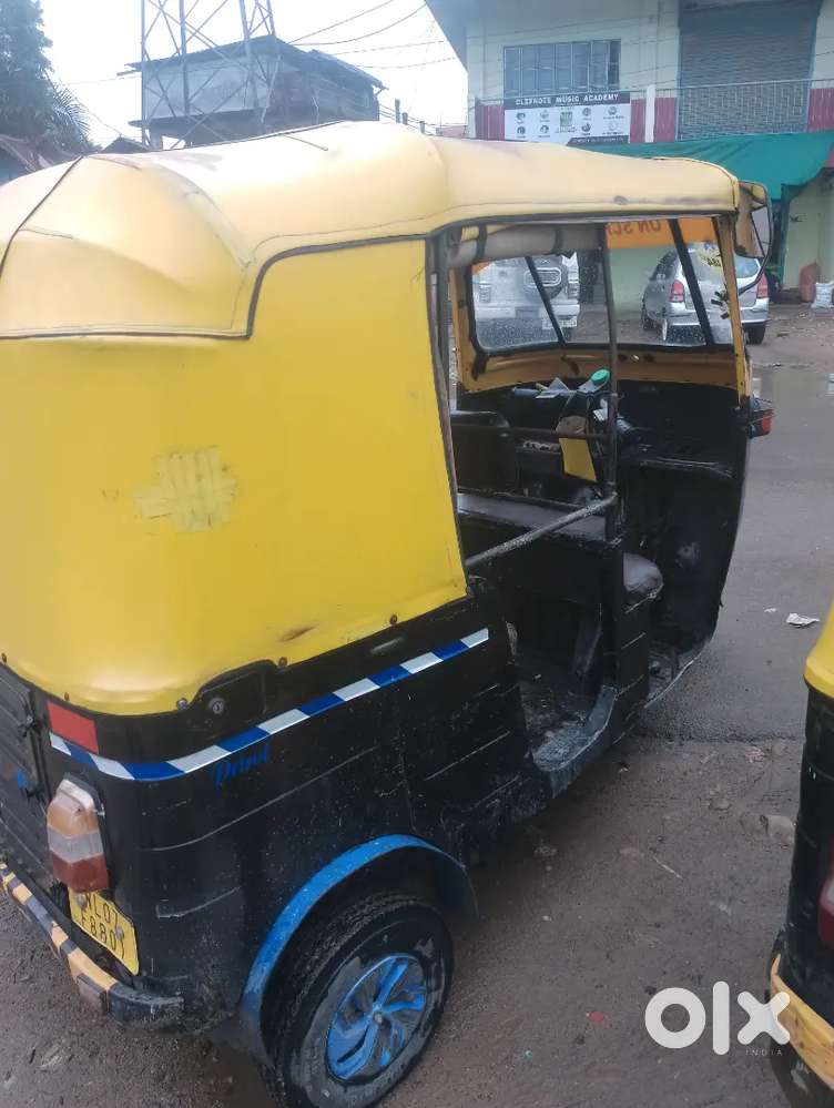 Auto Bajaj 145 In Tip Top Condition