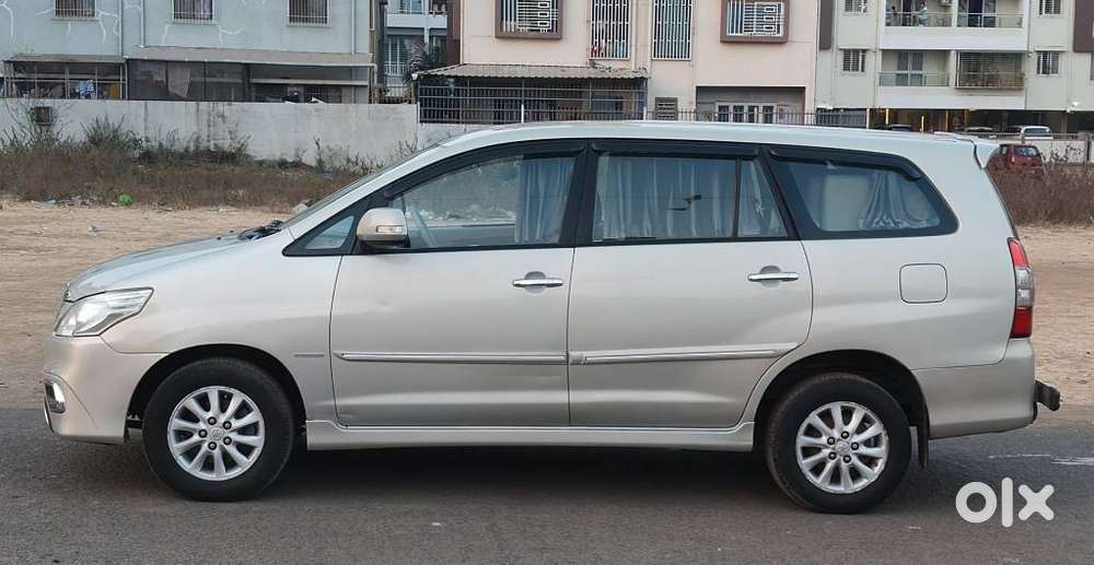 Toyota Innova 2009-2011 2.5 E 8 Str, 2012, Diesel