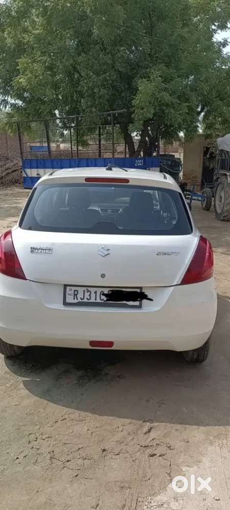 Swift Car White Colour