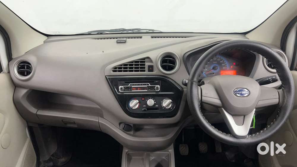 Datsun Redigo T Option, 2016, Petrol