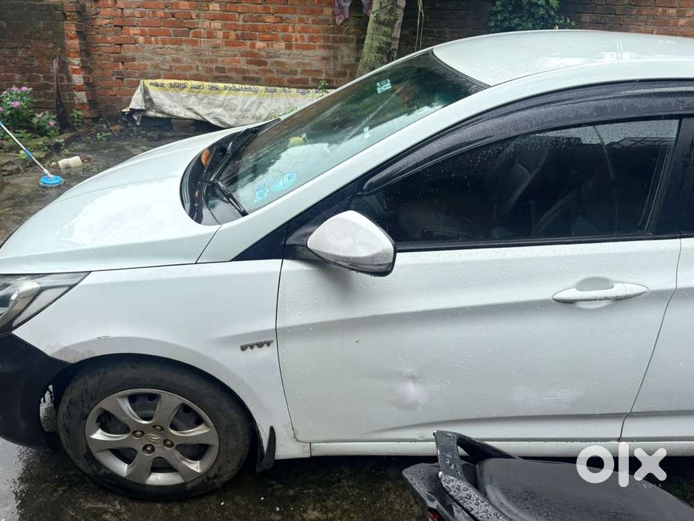 Hyundai Fluidic Verna 2011