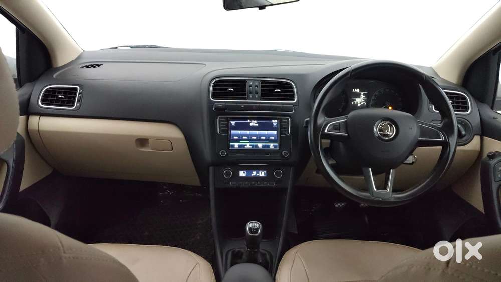 Skoda Rapid 1.6 Mpi Ambition, 2019, Petrol