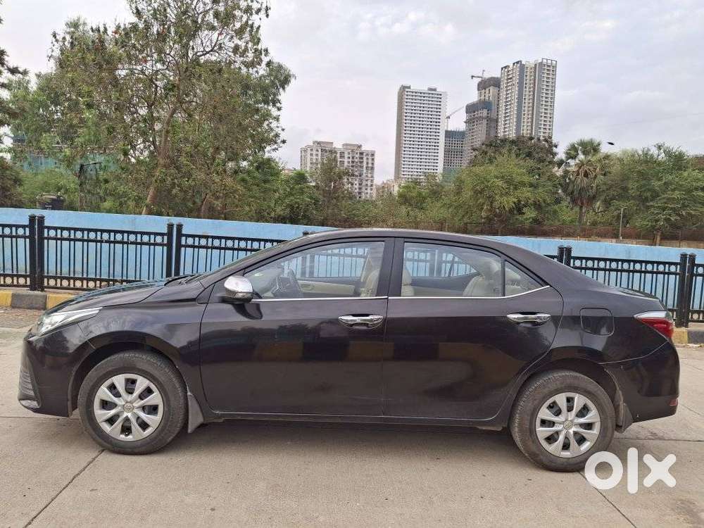 Toyota Corolla Altis J, 2018, Petrol