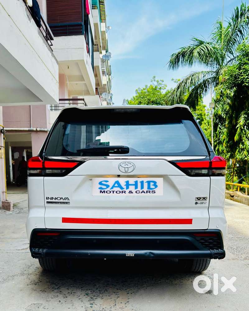 Toyota Innova Hycross 2.0 Vx (o) Hybrid 8 Str, 2026, Petrol