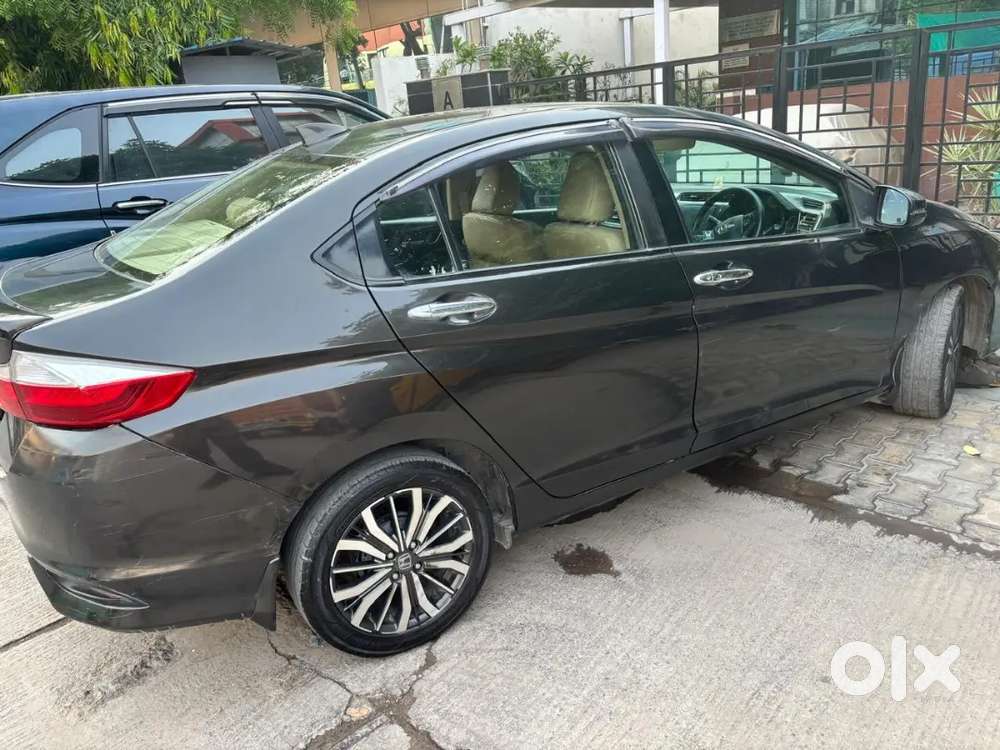 Honda City Zx 2017 Petrol Well Maintained
