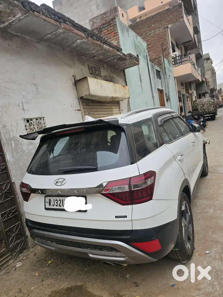 Hyundai Alcazar October 2021 Top Model A-one Condition Full Loaded