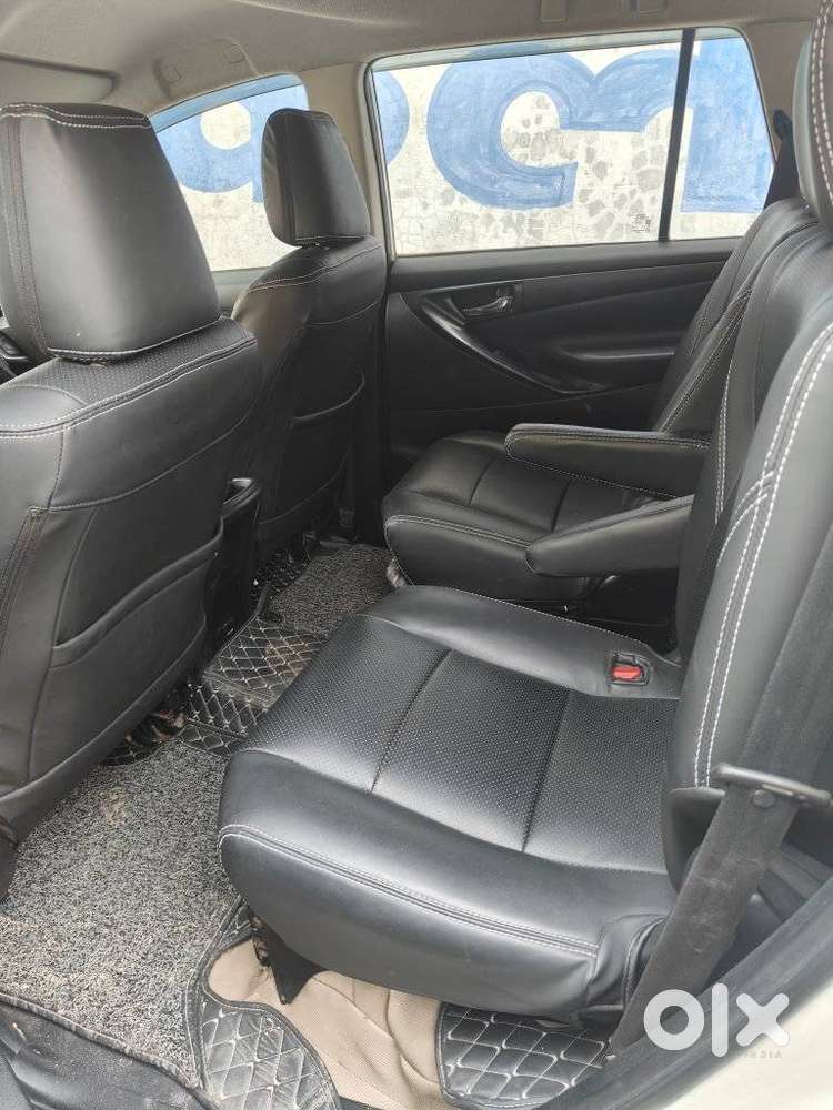 Toyota Innova Crysta [2016-2020] 2.4 Gx At 7 Str, 2016, Diesel