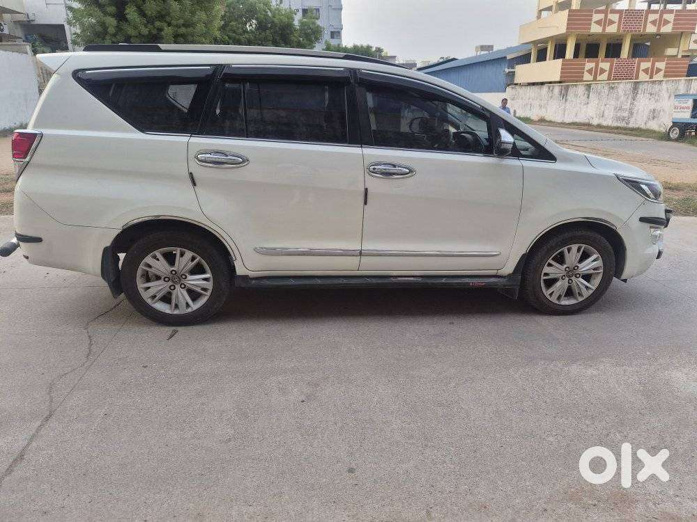 Toyota Innova Crysta 2.8z Automatic, 2018, Diesel