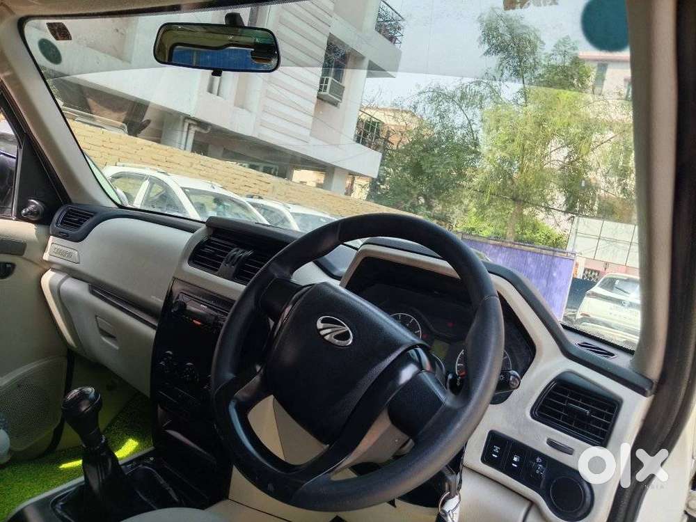 Mahindra Scorpio S5, 2019, Petrol