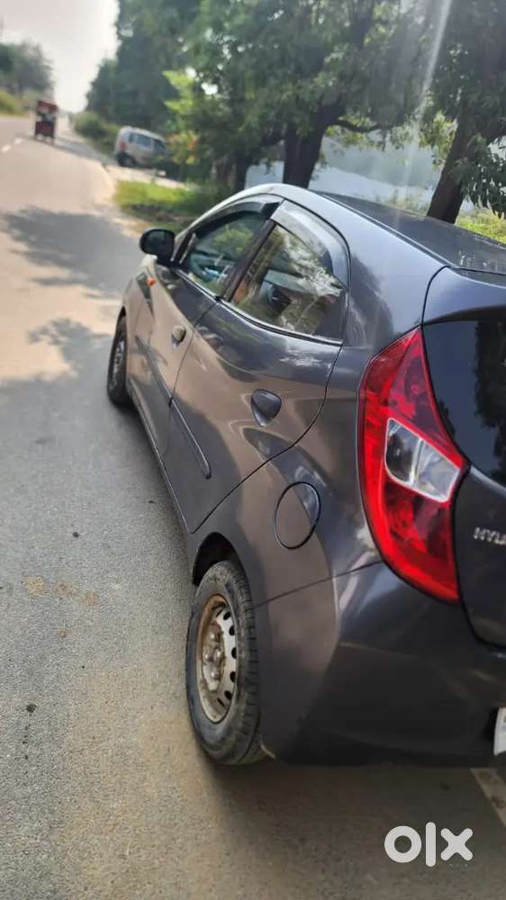 Hyundai Eon 2016 Petrol Well Maintained