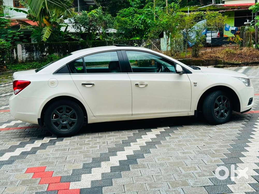 Chevrolet Cruze Diesel Ltz 2010 Year