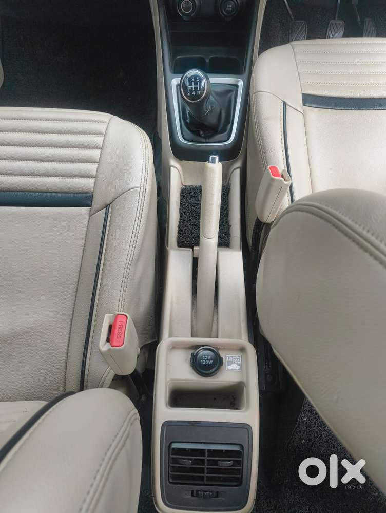 Maruti Suzuki Dzire 1.2 Vxi, 2023, Petrol