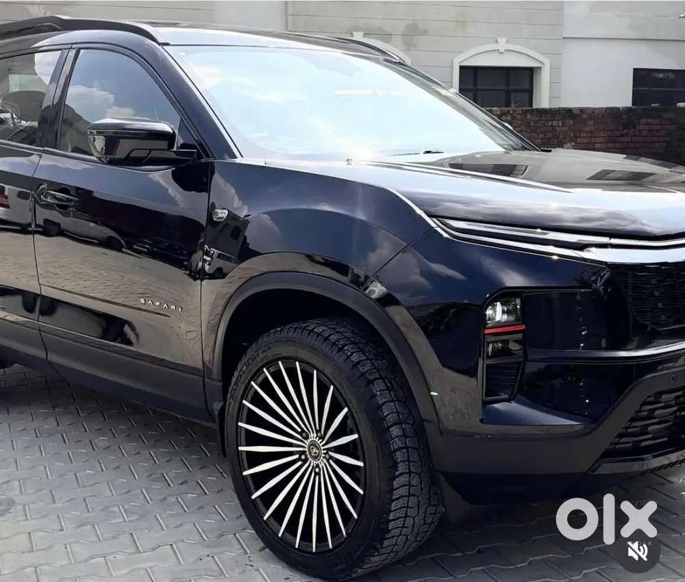Tata Safari 2024 Diesel 27000 Km Driven
