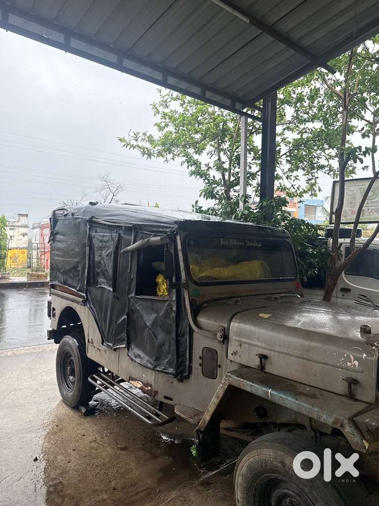 Mahindra Jeep Commander 2000