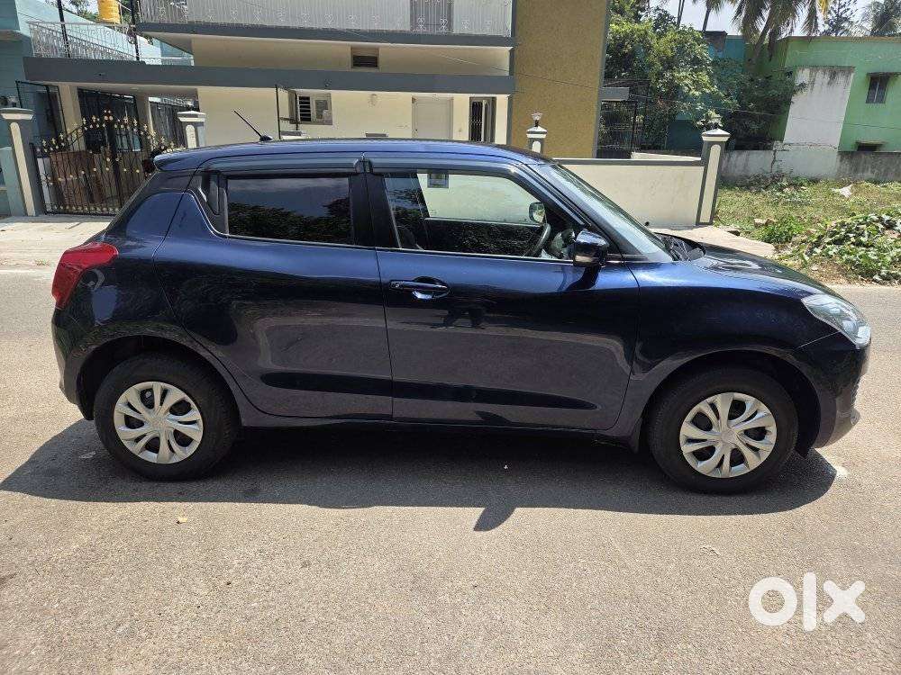 Maruti Suzuki Swift Vxi + Manual, 2022, Petrol