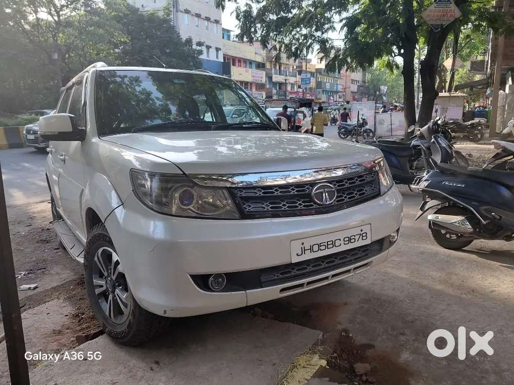 Tata Safari Storme 2014