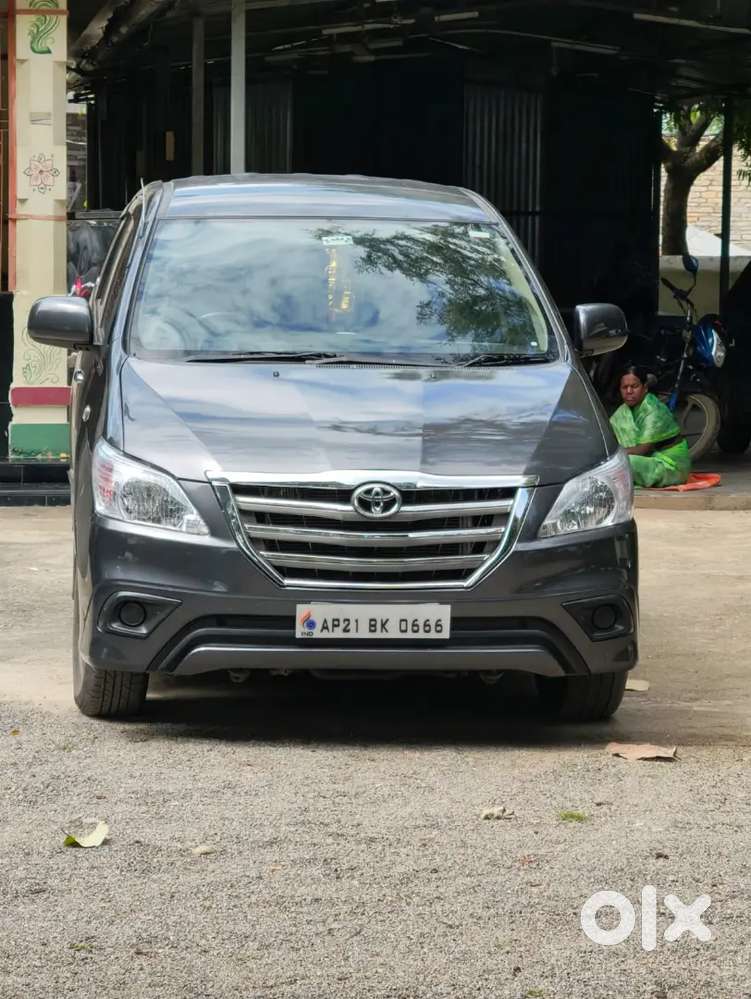 Innova  2.5g,2016, Good Condition, Urgent Sale
