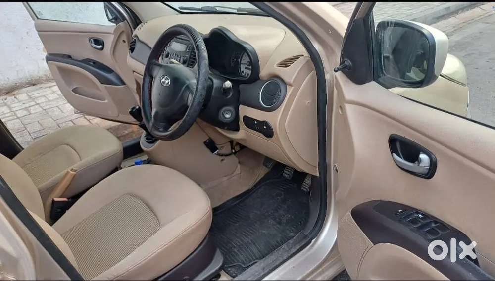 Hyundai I10 Sportz 2010 Car