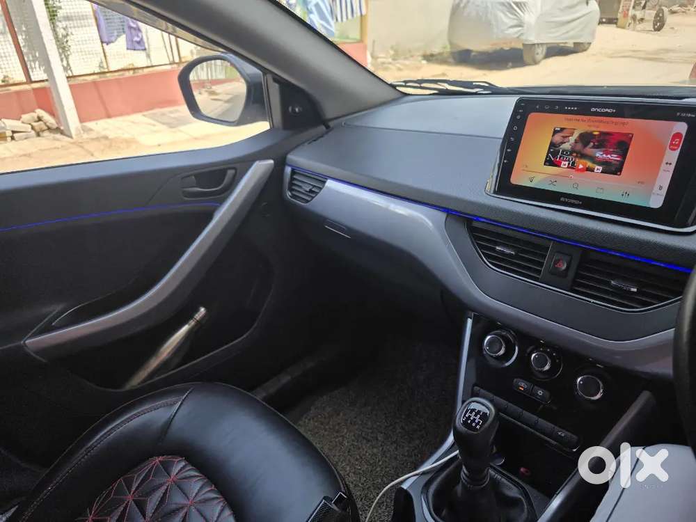 Well Mentioned Only 2.5 Years Old, Used Only For Office Up-down