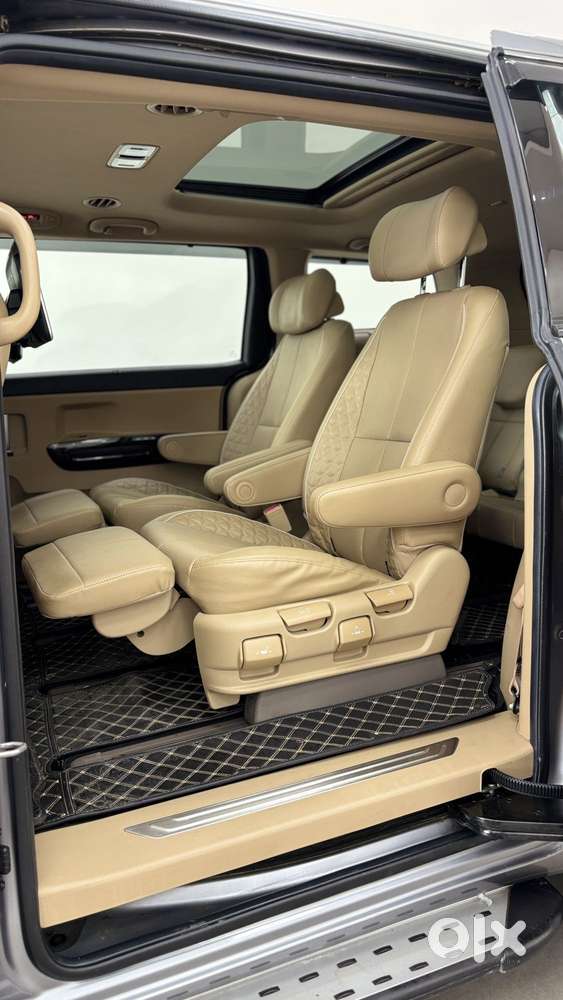 Kia Carnival Limousine Plus 7 Str, 2022, Diesel