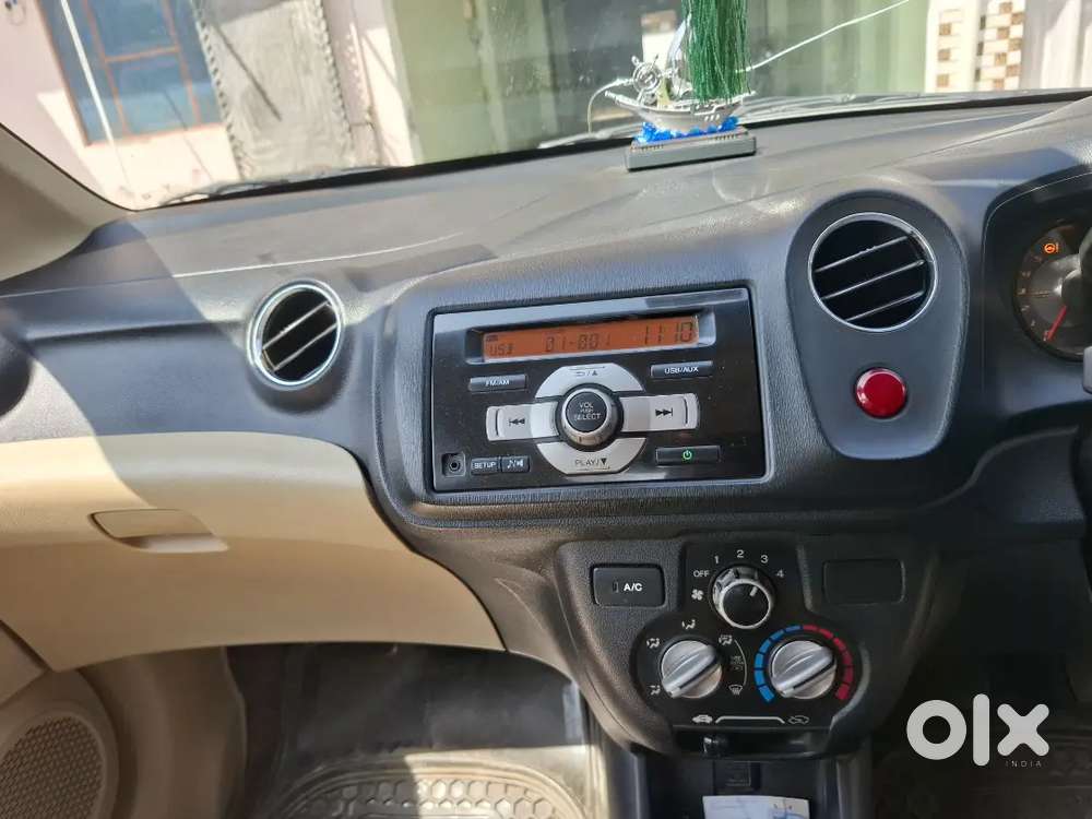 Honda Amaze 2015 Diesel Well Maintained