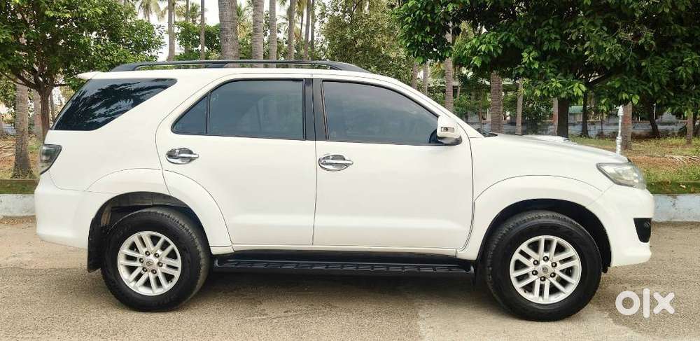 Toyota Fortuner 3.0 4x2 Mt, 2014, Diesel
