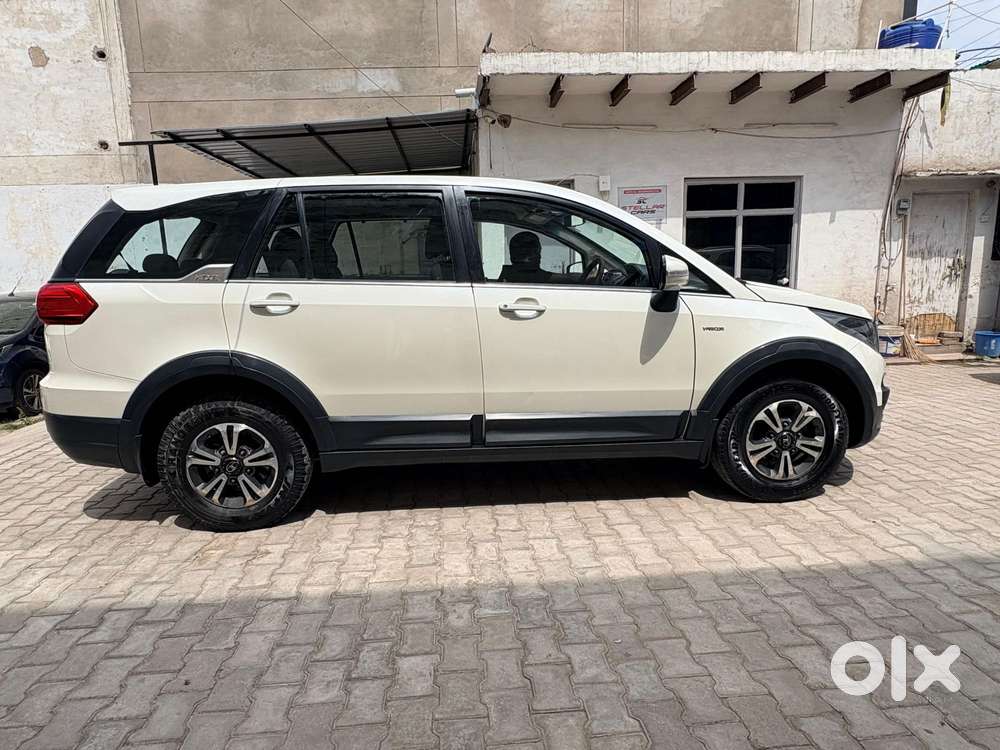 Tata Hexa Xe, 2017, Diesel