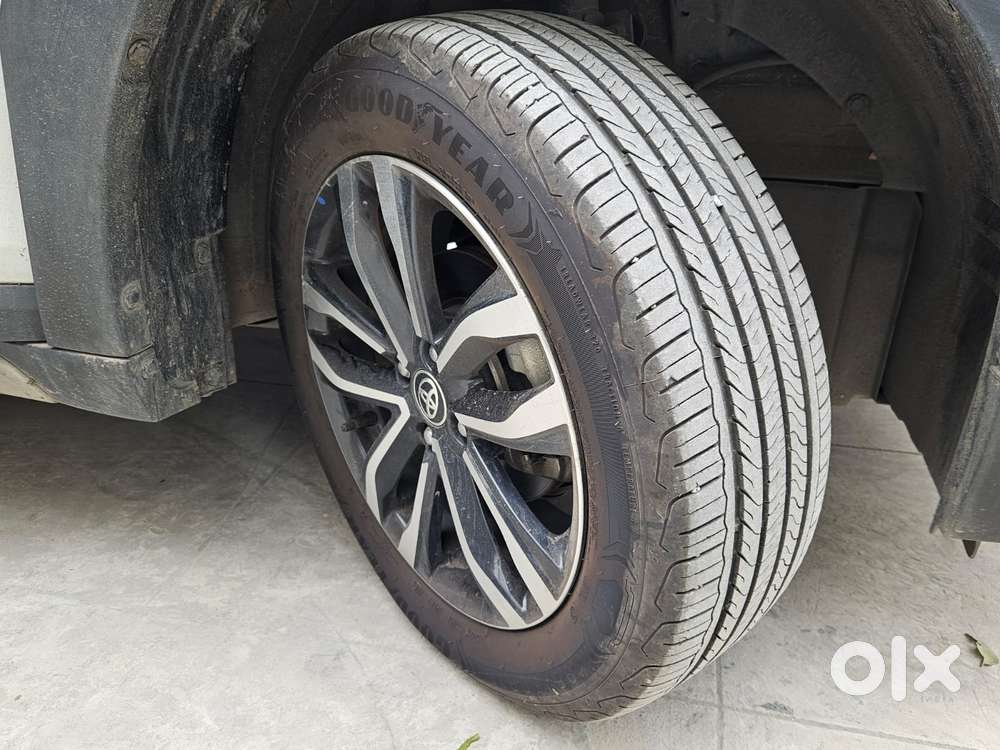 Toyota Urban Cruiser Taisor V 1.0 Petrol Mt Dual Tone, 2024, Petrol