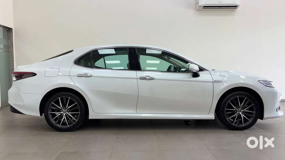 Toyota Camry Hybrid, 2022, Petrol