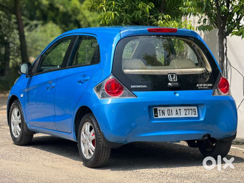 Honda Brio V Mt, 2012, Petrol