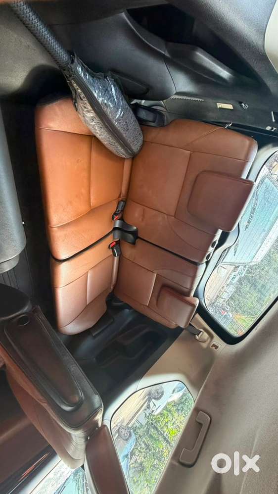 Toyota Innova Crysta Zx At 7 Str 2017 (top Model)