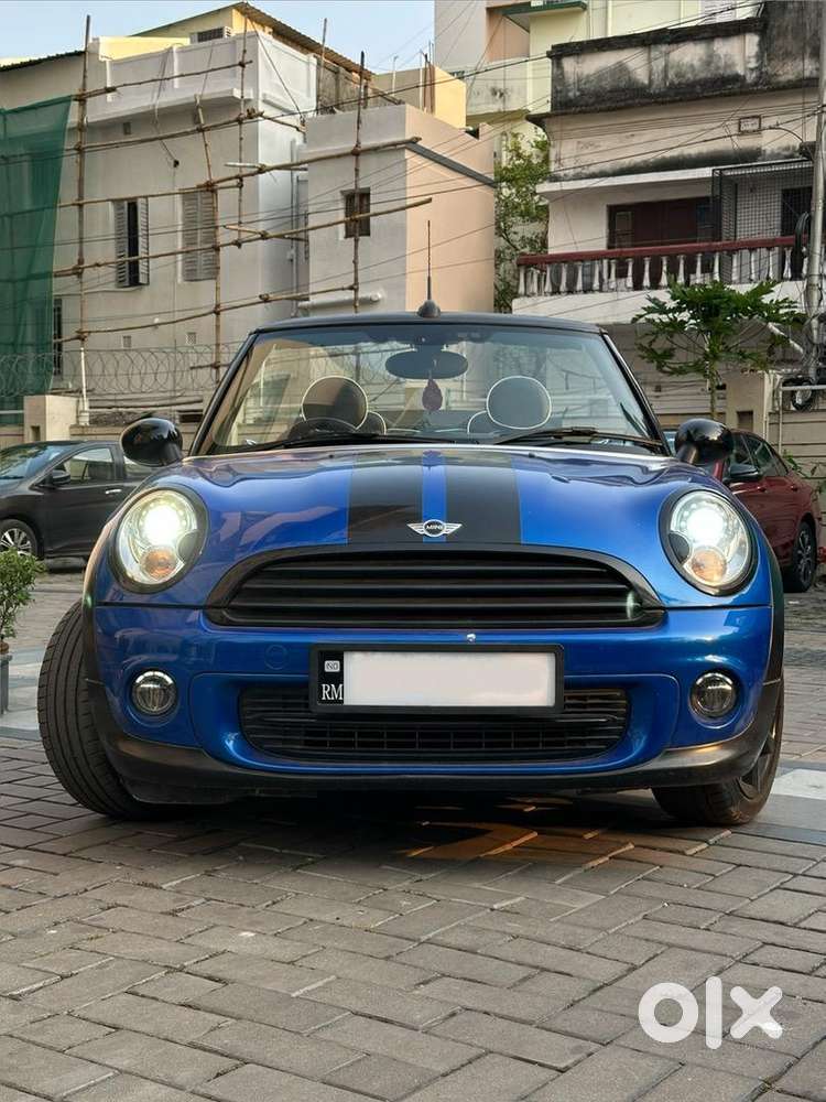 Mini Cooper Convertible 2015 Petrol Well Maintained
