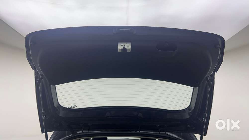 Hyundai New I20 1.2 Asta (o) Mt, 2023, Petrol