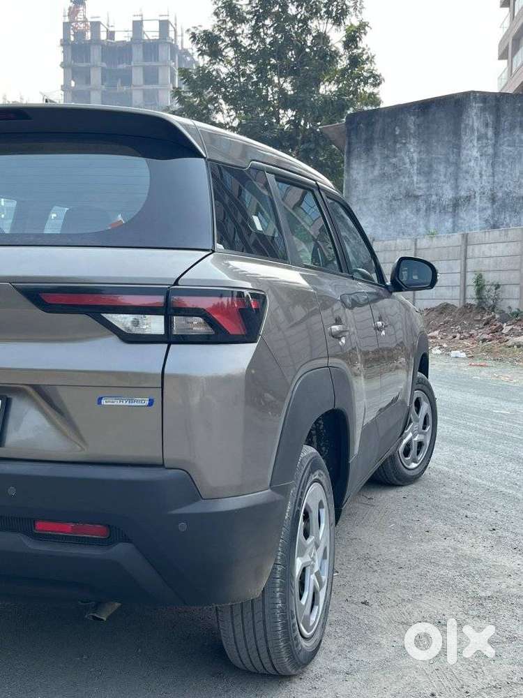 Maruti Suzuki Brezza 1.5 Vxi Smart Hybrid, 2023, Petrol