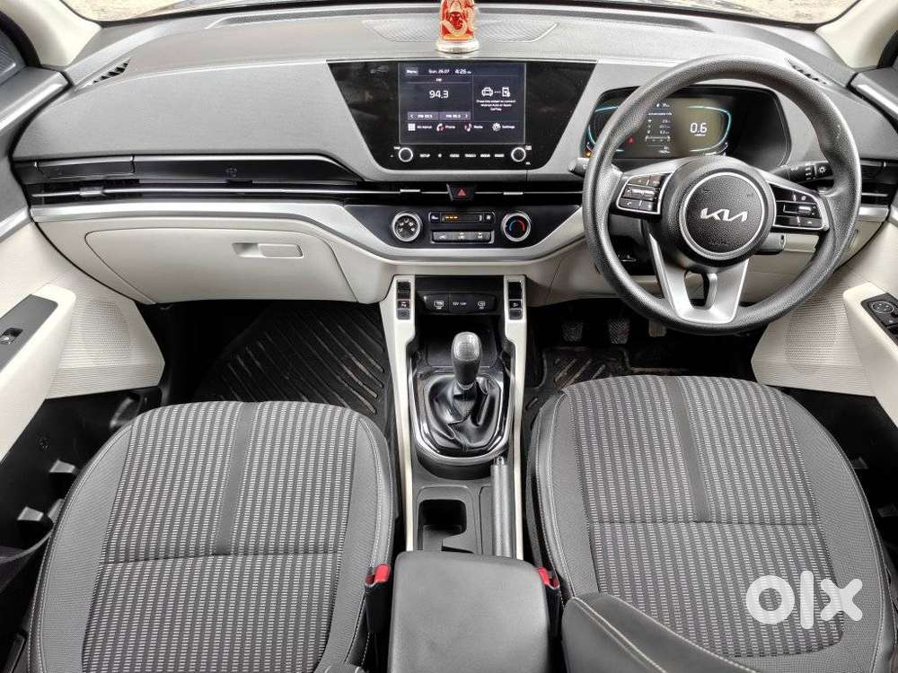 Kia Carens 1.5 Prestige 7 Str, 2023, Petrol