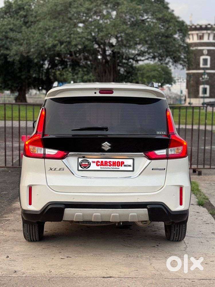 Maruti Suzuki Xl6 1.5 Alpha Plus At, 2022, Petrol
