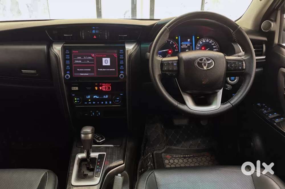 Toyota Fortuner 4x2 At 2.7 Petrol, 2025, Petrol
