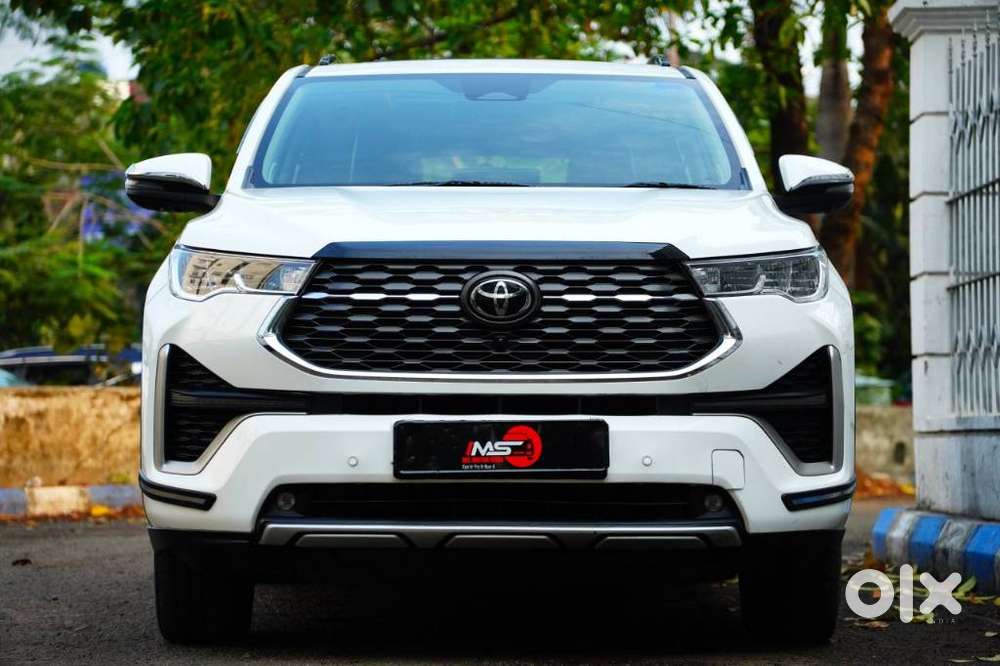 Toyota Innova Hycross 2.0 Zx Hybrid 7 Str, 2023, Petrol