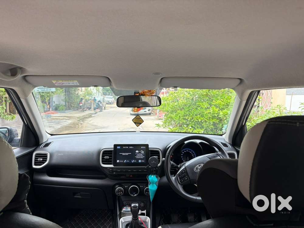 Hyundai Venue Petrol Manual 2021