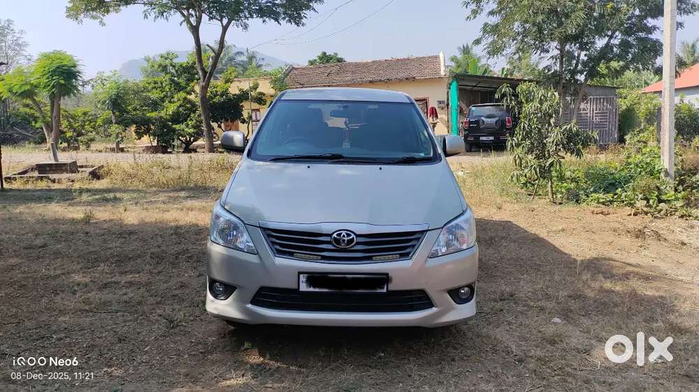 Toyota Innova 2012 Diesel Well Maintained