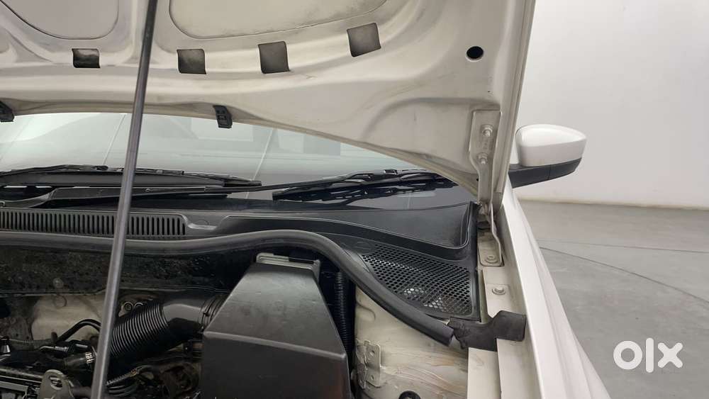 Volkswagen Polo Petrol Comfortline 1.2l, 2015, Petrol