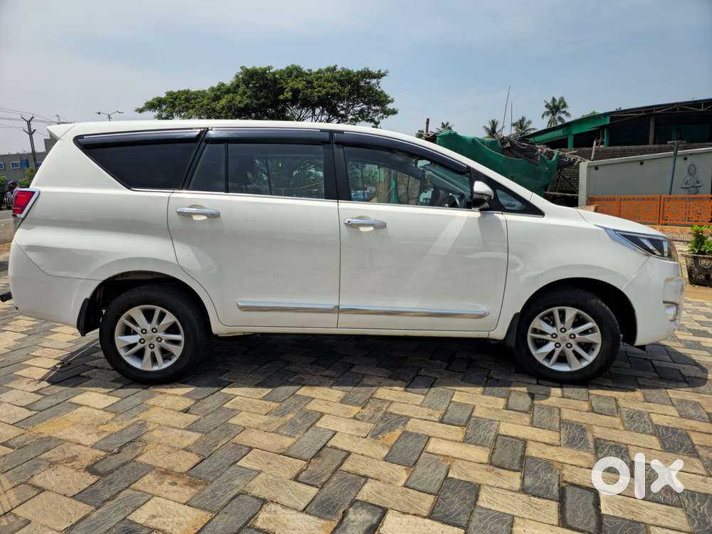 Toyota Innova Crysta 2.8 Gx At 8s, 2024, Diesel